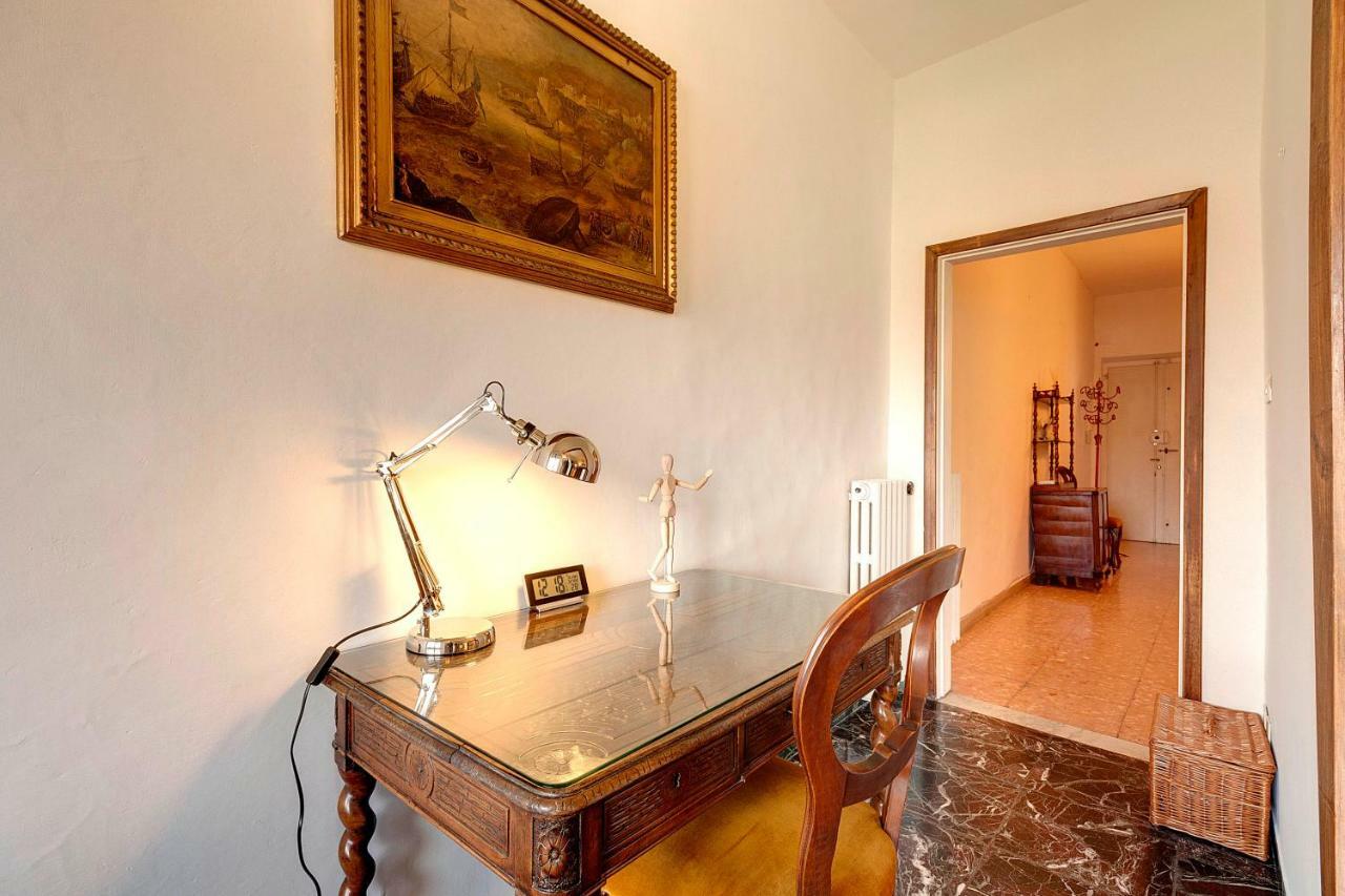 Historical Apartment Spectacular Arno View With Balcony From 12 Th Century. Florenz Exterior foto
