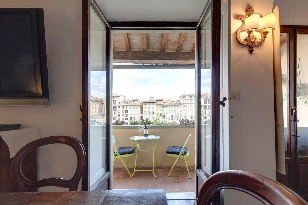 Historical Apartment Spectacular Arno View With Balcony From 12 Th Century. Florenz Exterior foto
